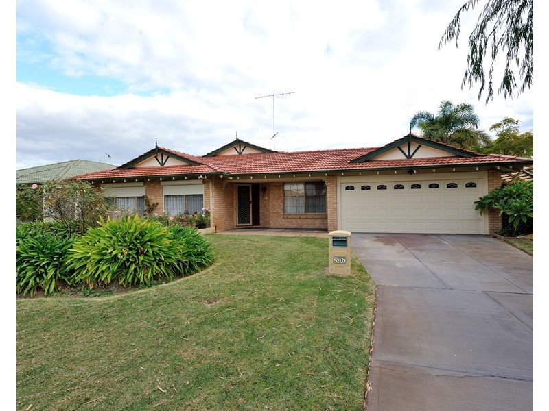 56 Jamaican Rd, Waikiki WA 6169