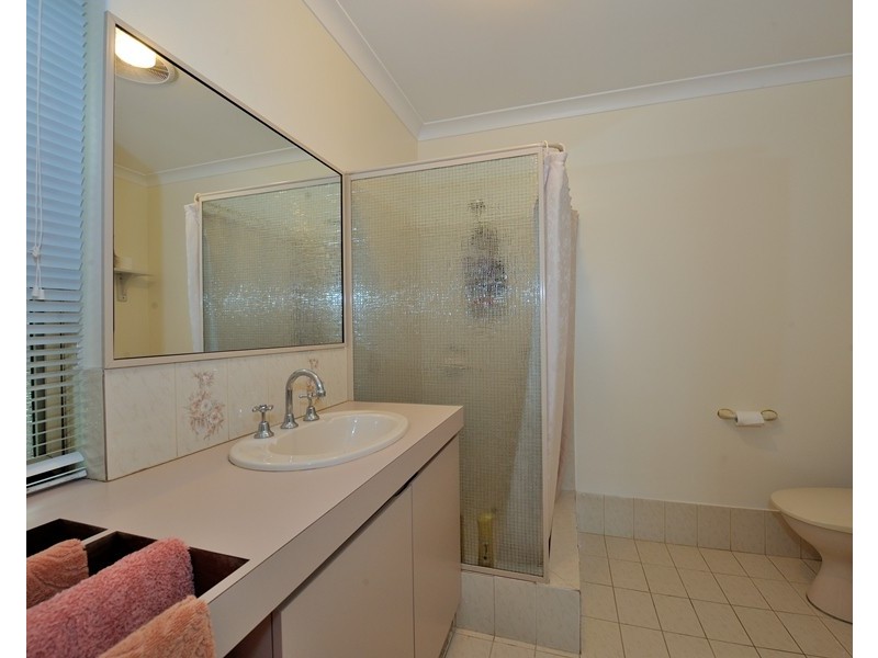 56 Jamaican Rd, Waikiki WA 6169