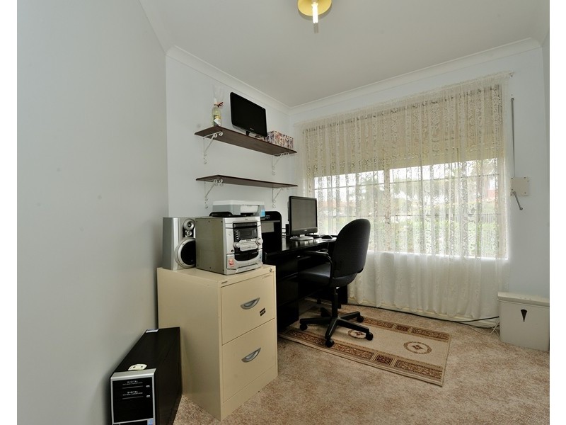 56 Jamaican Rd, Waikiki WA 6169