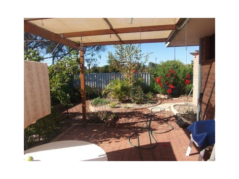 101 Council Avenue, Rockingham WA 6168