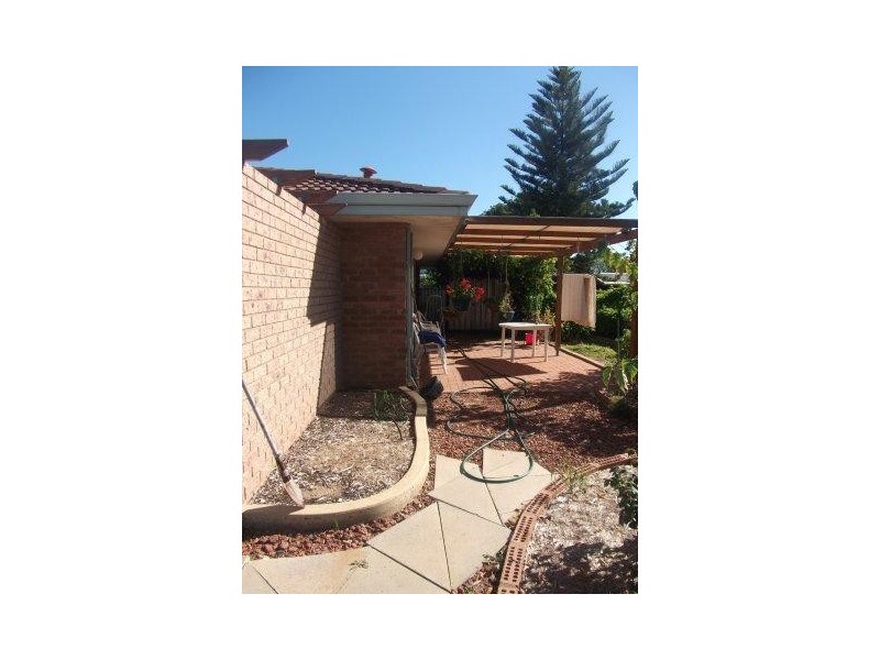 101 Council Avenue, Rockingham WA 6168