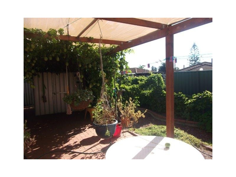 101 Council Avenue, Rockingham WA 6168