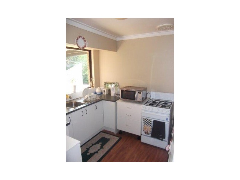 8 Greta Court, Cooloongup WA 6168