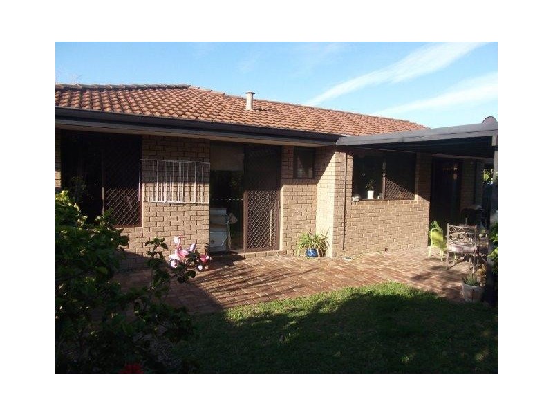 8 Greta Court, Cooloongup WA 6168