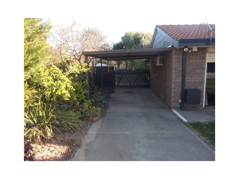 8 Greta Court, Cooloongup WA 6168