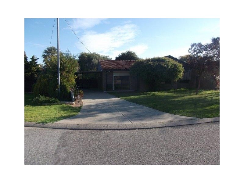 8 Greta Court, Cooloongup WA 6168