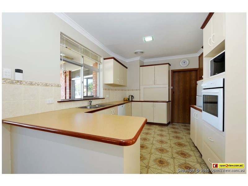 139 Penguin Road, Safety Bay WA 6169