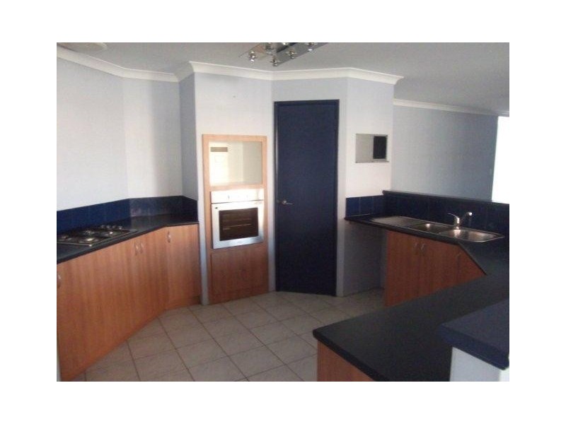 79 Zaragozza Drive, Port Kennedy WA 6172