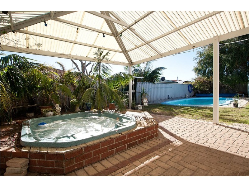 6 Porto Santo Green, Secret Harbour WA 6173