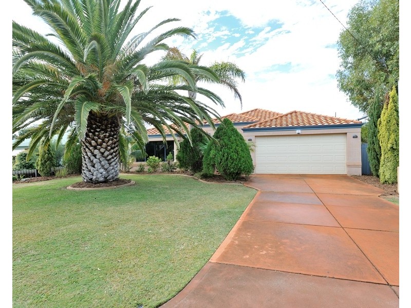 26 McCormick Street, Warnbro WA 6169