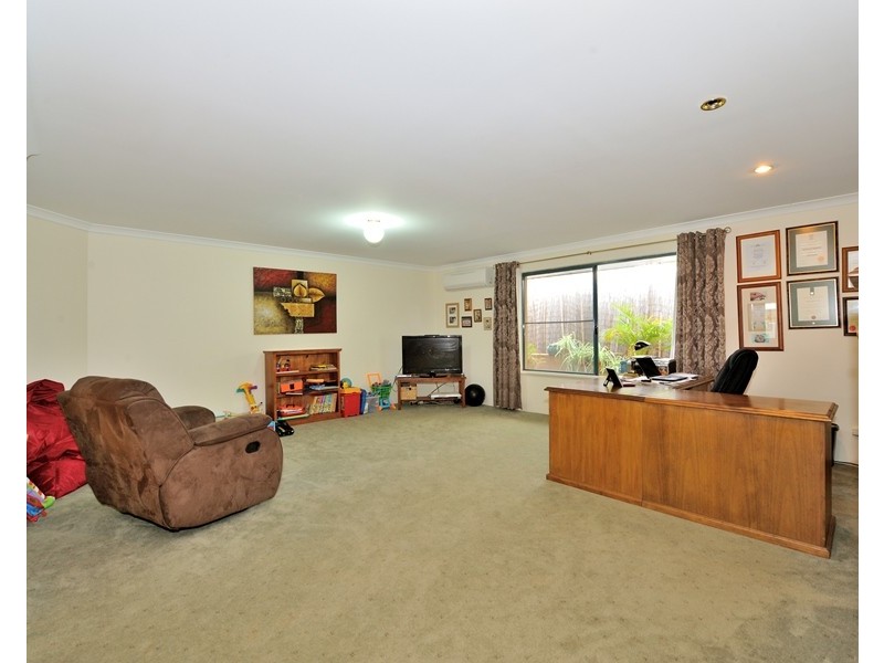 26 McCormick Street, Warnbro WA 6169