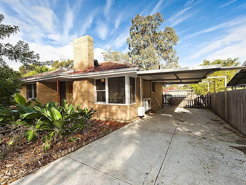 39 Clint Way, Calista WA 6167