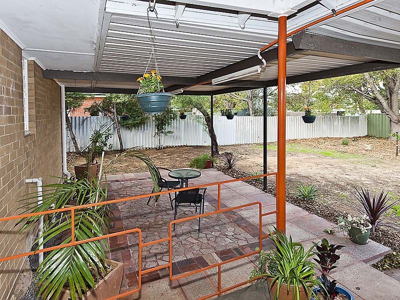 39 Clint Way, Calista WA 6167