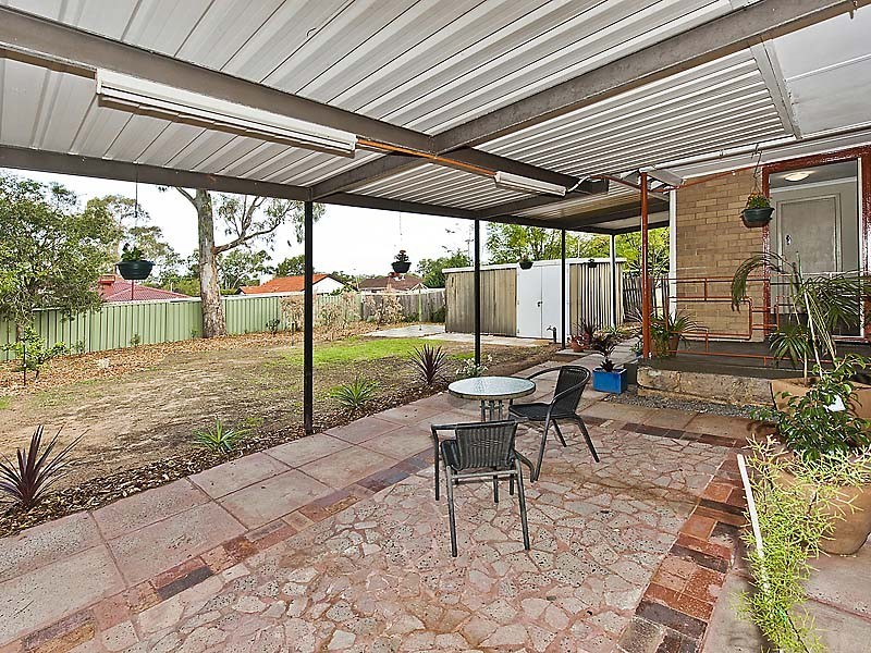 39 Clint Way, Calista WA 6167