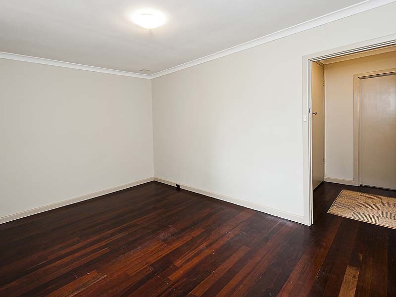 39 Clint Way, Calista WA 6167
