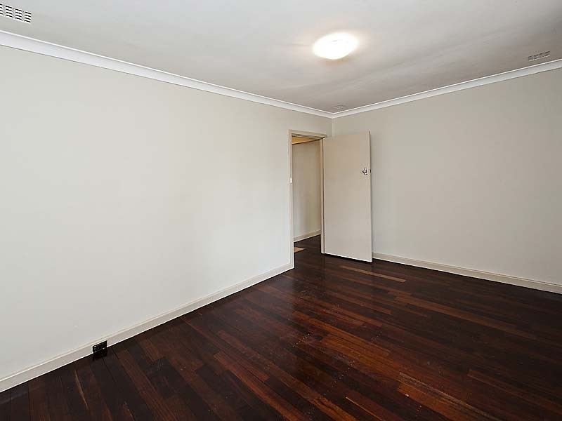 39 Clint Way, Calista WA 6167