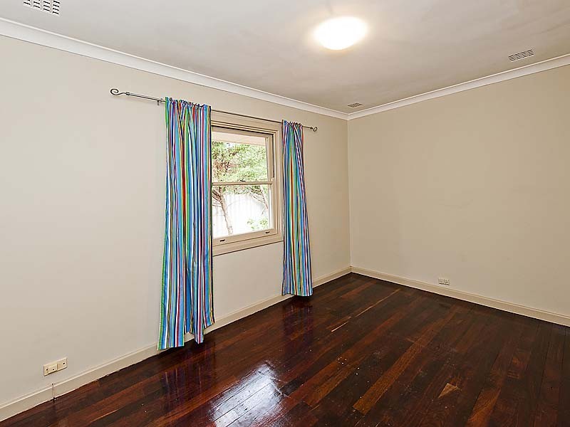39 Clint Way, Calista WA 6167