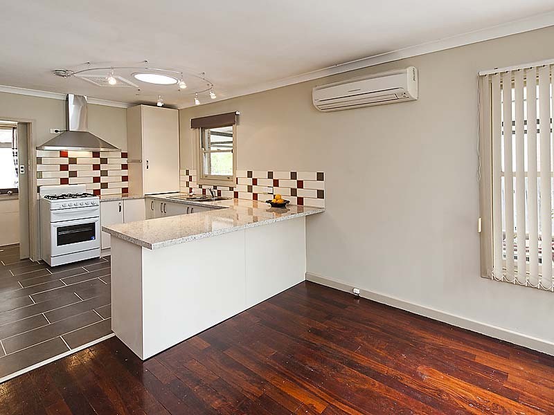 39 Clint Way, Calista WA 6167