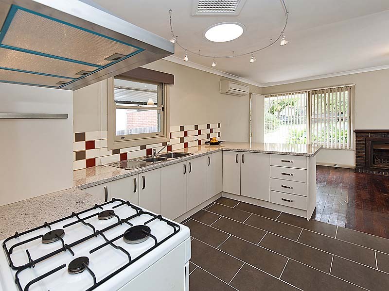39 Clint Way, Calista WA 6167