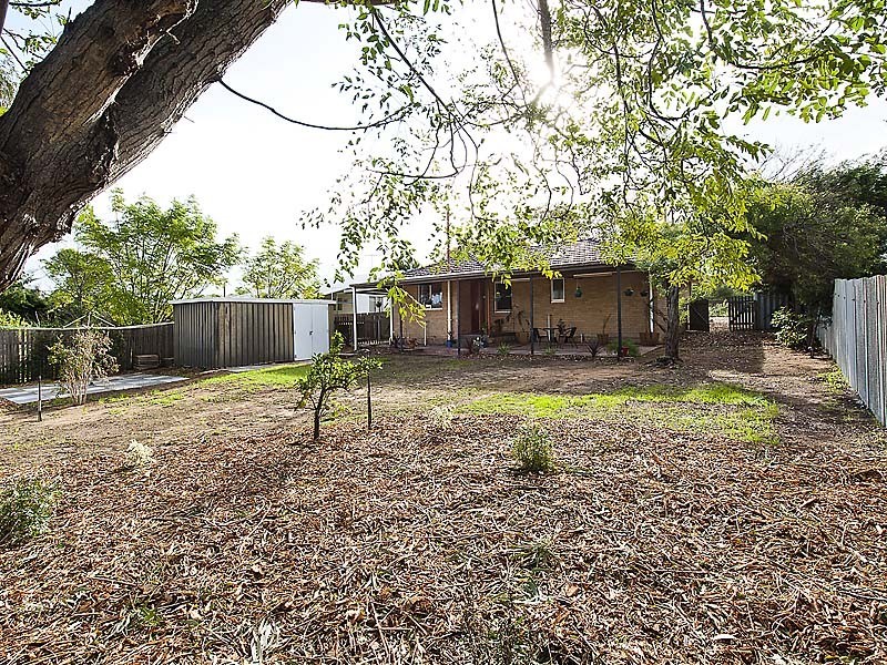 39 Clint Way, Calista WA 6167