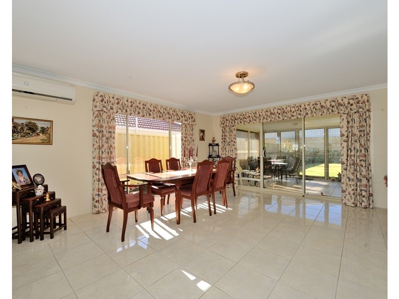 25 Bluestone Parkway, Secret Harbour WA 6173