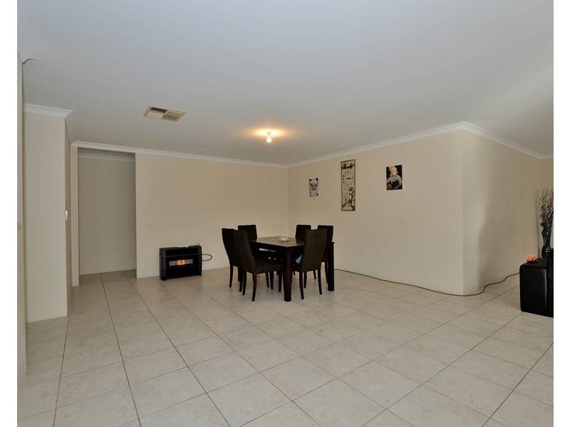 3 Albina Chase, Lakelands WA 6180