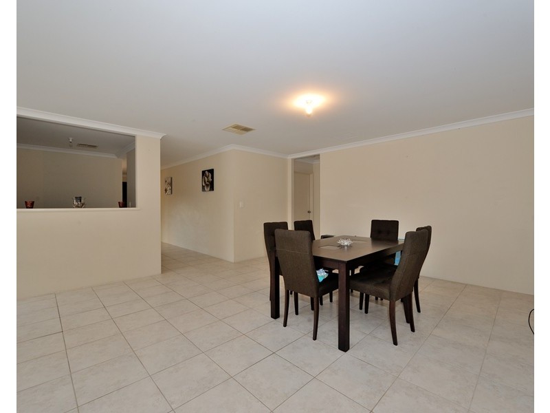 3 Albina Chase, Lakelands WA 6180