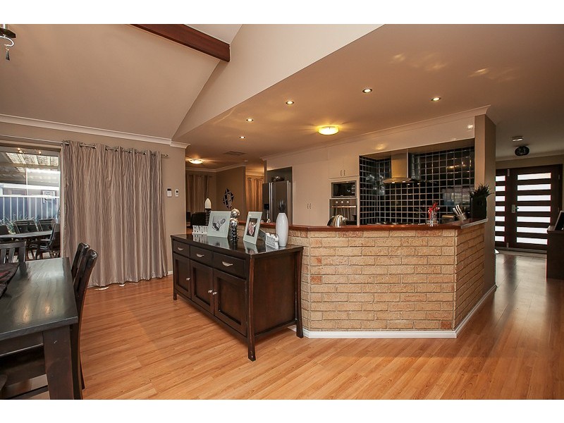 25 Monterey Crescent, Warnbro WA 6169