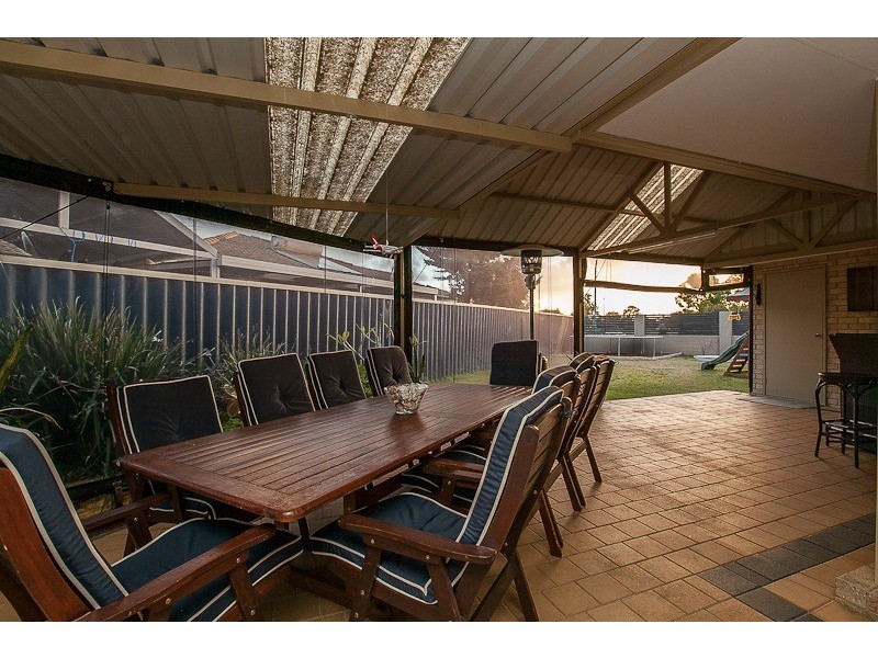 25 Monterey Crescent, Warnbro WA 6169