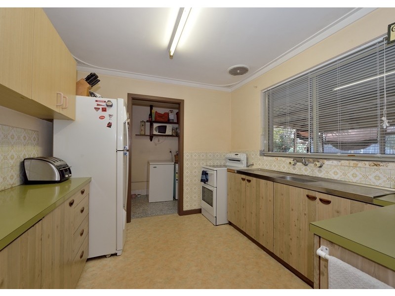 42 Carvie Street, Hillman WA 6168