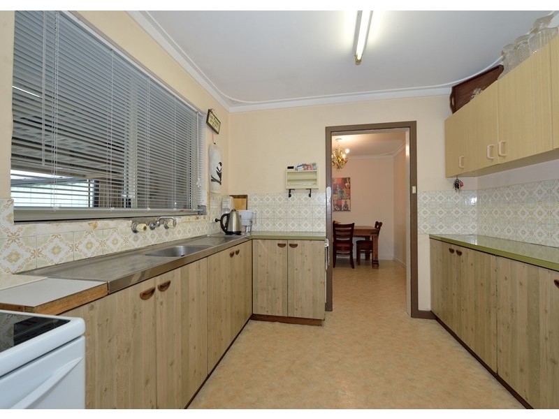 42 Carvie Street, Hillman WA 6168