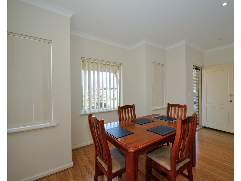 10/12 Andalusian Loop, Baldivis WA 6171