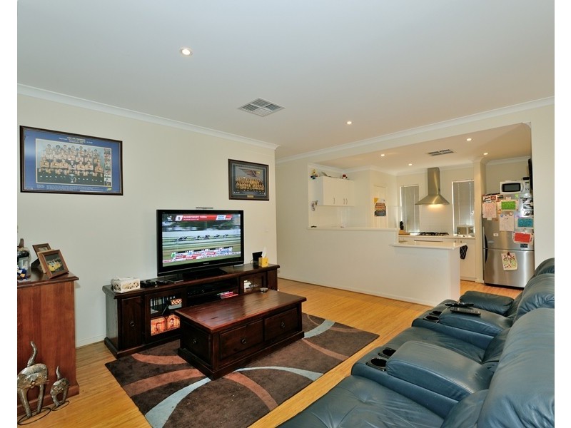 10/12 Andalusian Loop, Baldivis WA 6171
