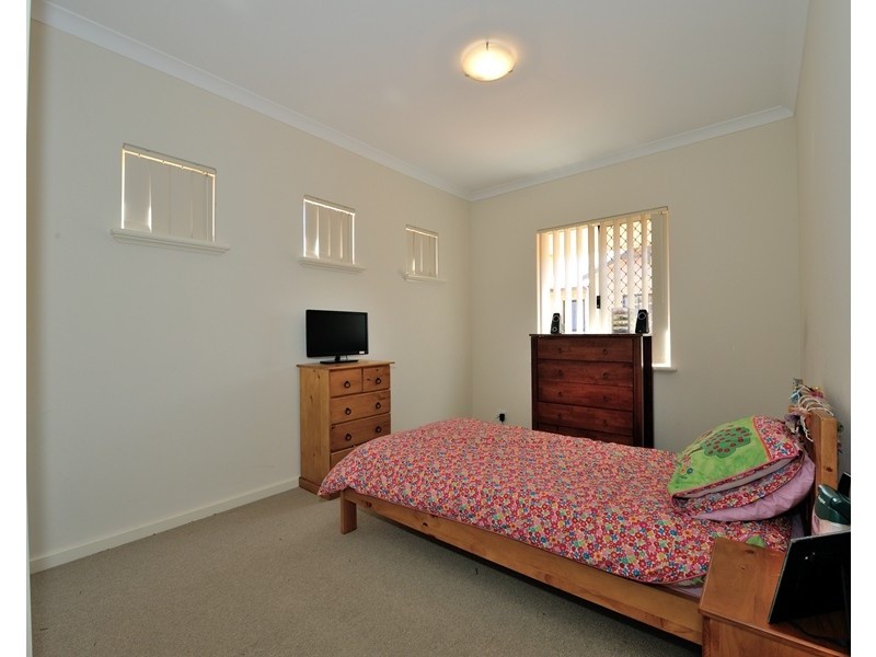 10/12 Andalusian Loop, Baldivis WA 6171