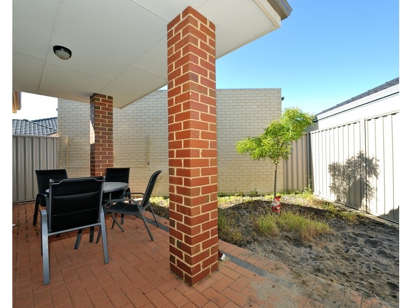 10/12 Andalusian Loop, Baldivis WA 6171