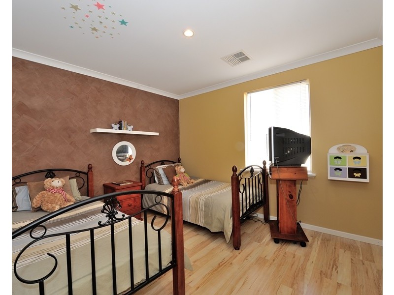 13 Peverett Loop, Baldivis WA 6171