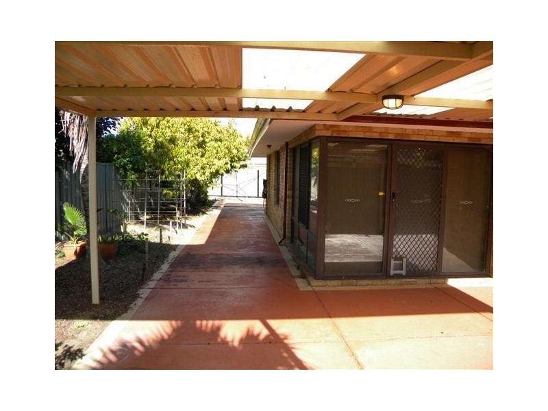 8 Oxley Place, Rockingham WA 6168