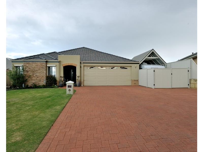 8 Carbine Cnr, Baldivis WA 6171