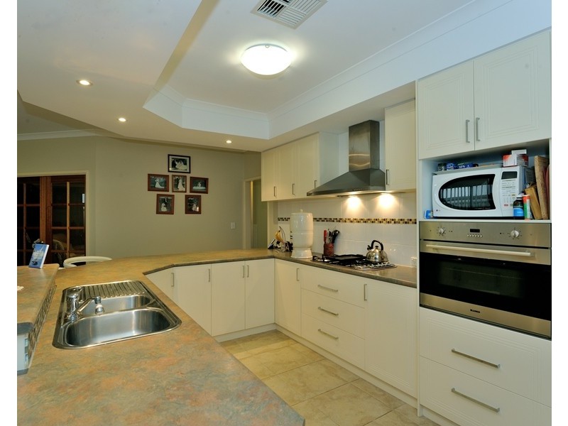 8 Carbine Cnr, Baldivis WA 6171