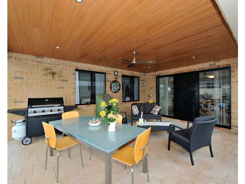 8 Carbine Cnr, Baldivis WA 6171