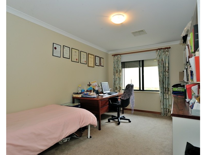 8 Carbine Cnr, Baldivis WA 6171