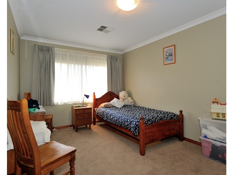8 Carbine Cnr, Baldivis WA 6171