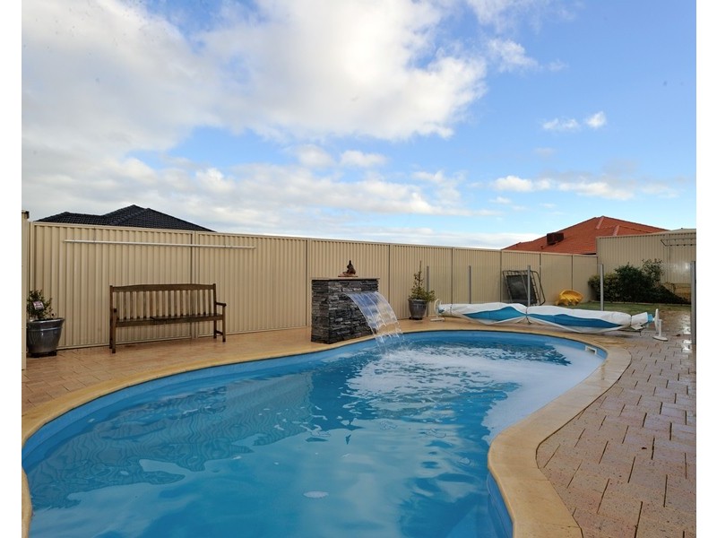 8 Carbine Cnr, Baldivis WA 6171