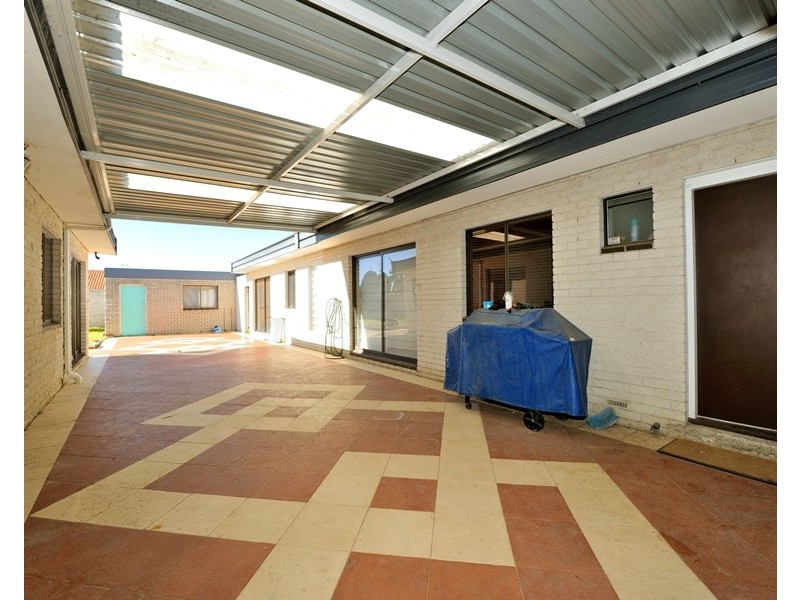 66 Safety Bay Road, Shoalwater WA 6169