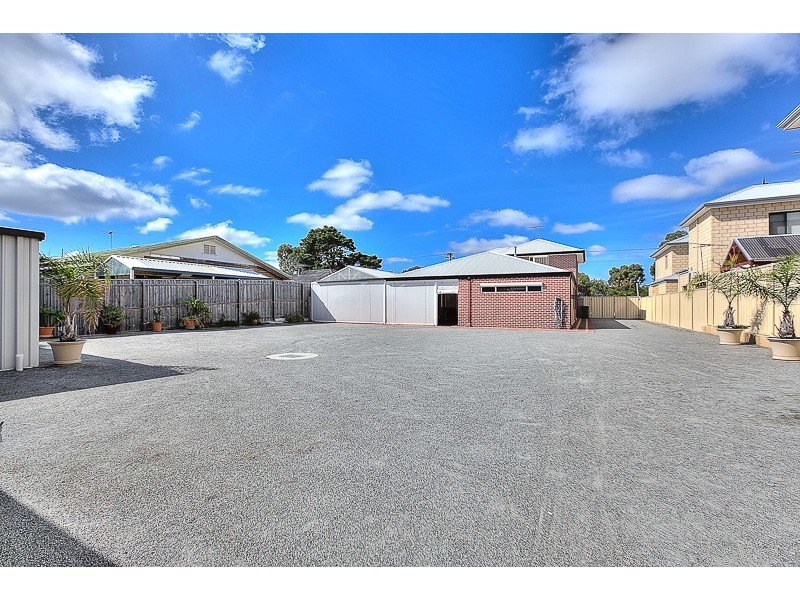 140 Lewington Street, Rockingham WA 6168