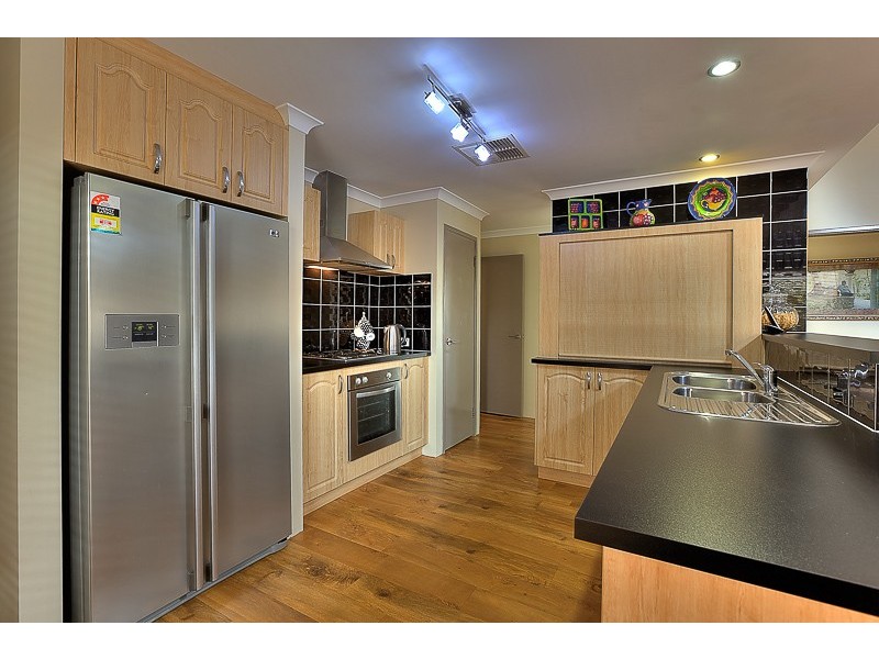 140 Lewington Street, Rockingham WA 6168