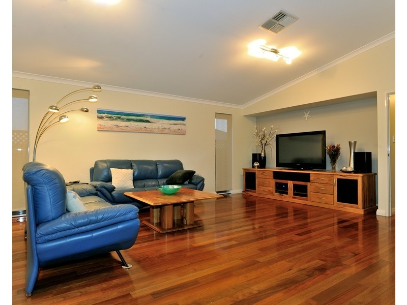 2 MOOREI LANE, Baldivis WA 6171