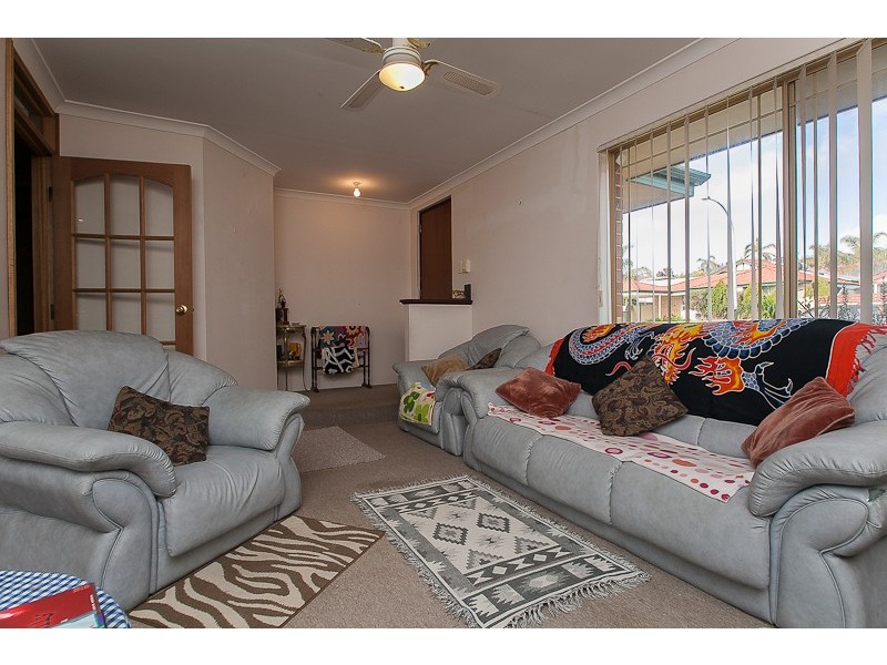 23 Brougham Cresent, Orelia WA 6167