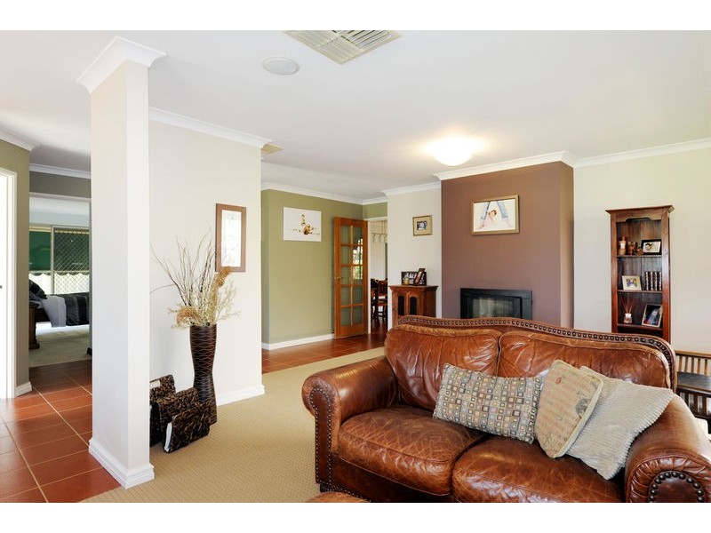 25 Seahaven Street, Safety Bay WA 6169