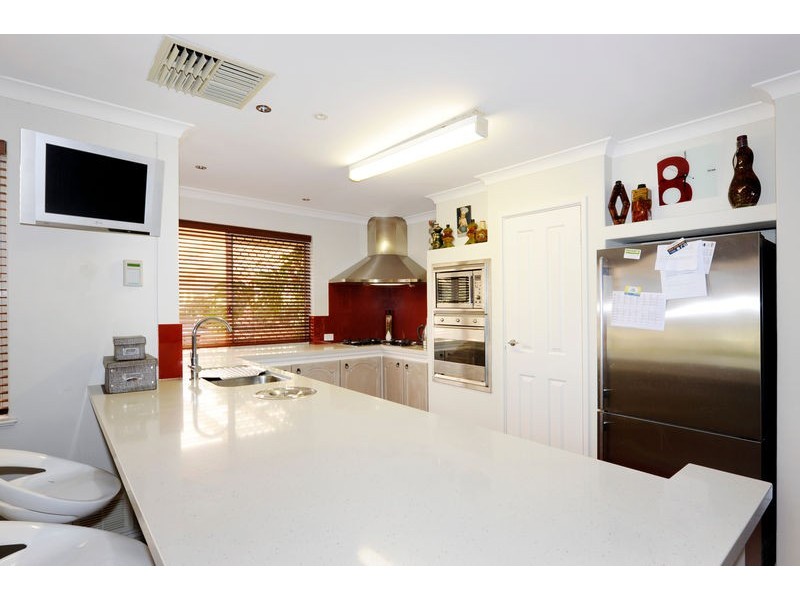 25 Seahaven Street, Safety Bay WA 6169